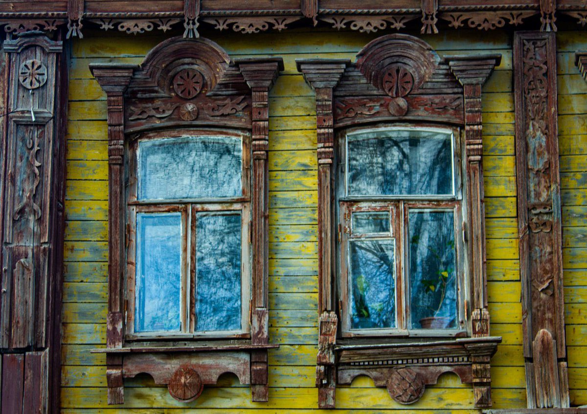 Мы променяли Древнерусскую тоску на Роспечаль, когда сменили деревянные ставни на стеклопакеты