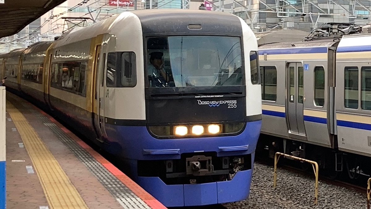 jo22kin's tweet photo. おやすみなさい
#いいねした鉄道ファン全員フォローする
#RTした鉄道ファン全員フォローする https://t.co/aitm6Q08kI