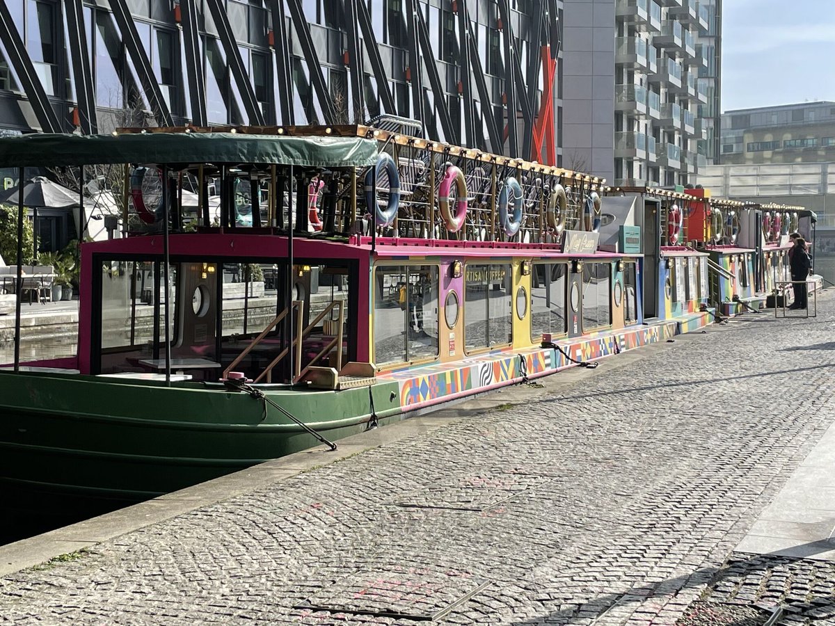 WilliamsRef's tweet photo. Check out our bottle coolers on a Paddington tour boat, keeping drinks perfectly chilled and ready to serve! These stylish and efficient coolers offer both reliability and a sleek display. ๐ฅ๏ธ
Our bottle coolers ๐ https://t.co/Ts3RxmW2wd #BottleCooler #PaddingtonLondon #BackBar https://t.co/3yYar1H5xF