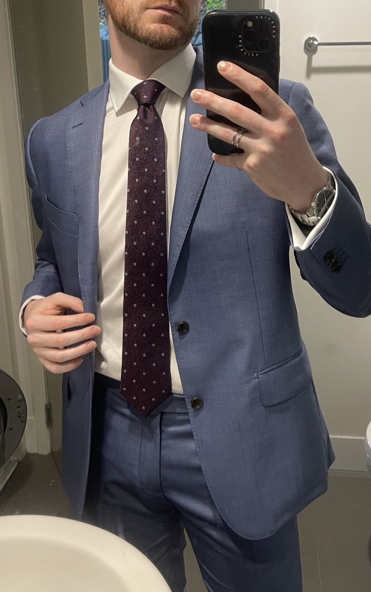 New week, new suit. 🫐
