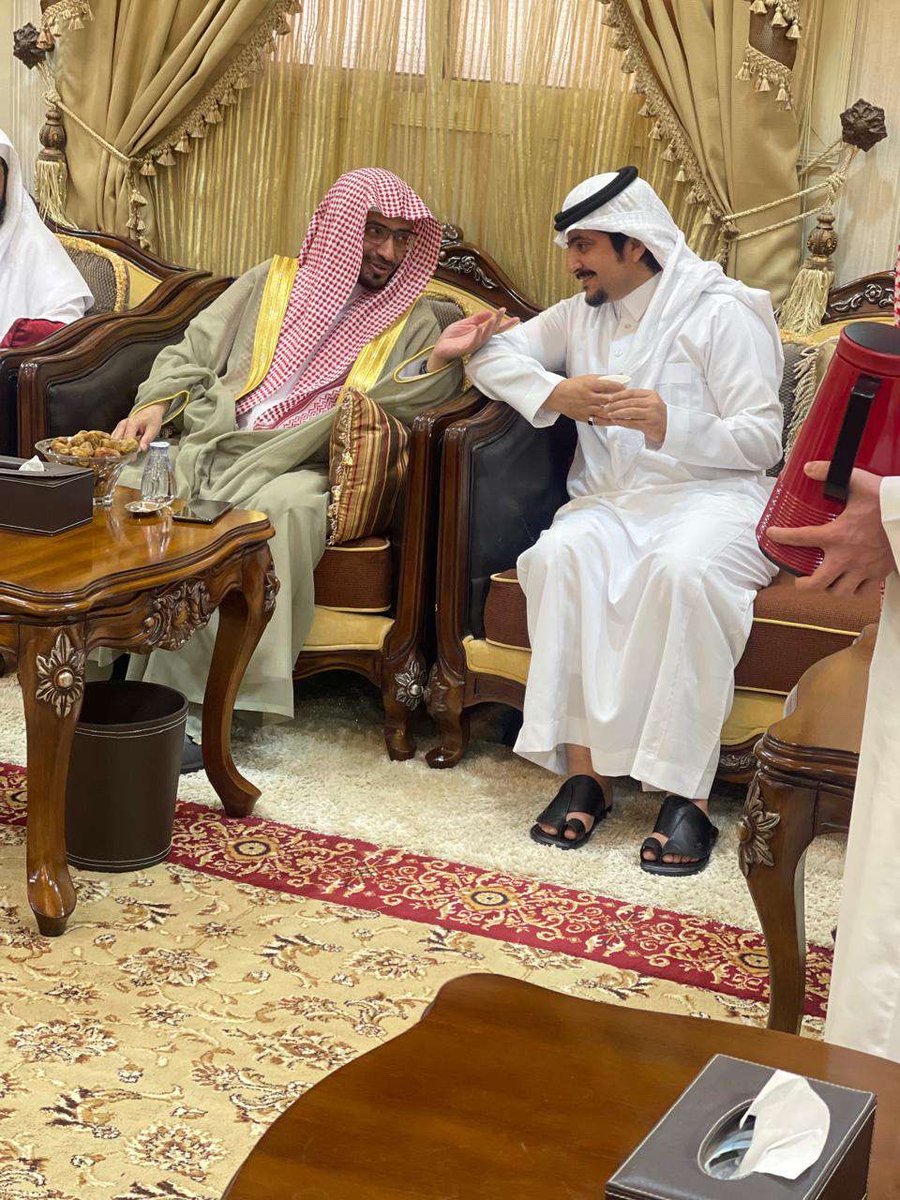 " الدين والعلم والشعر والمرجلة "
اجتمعت في صورة 👌🏻♥️♥️ . . 

شاعرنا معتق العياضي <a href="/motakk77/">معتق العياضي</a> 
والشيخ صالح المغامسي <a href="/SalehAlmoghamsy/">الشيخ صالح المغامسي</a>