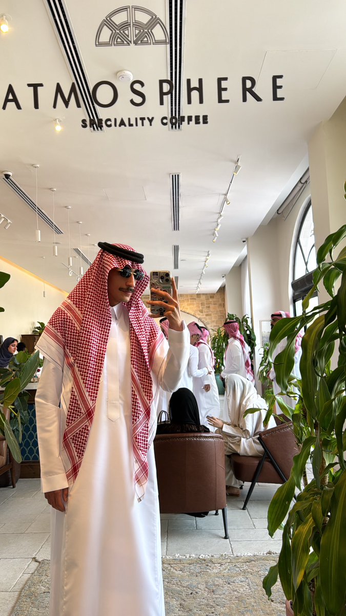 كل عام وانتم بخير والله يعيده علينا وعليكم بصحه وعافيه🤍🤍🤍 #عيد_الفطر_المبارك