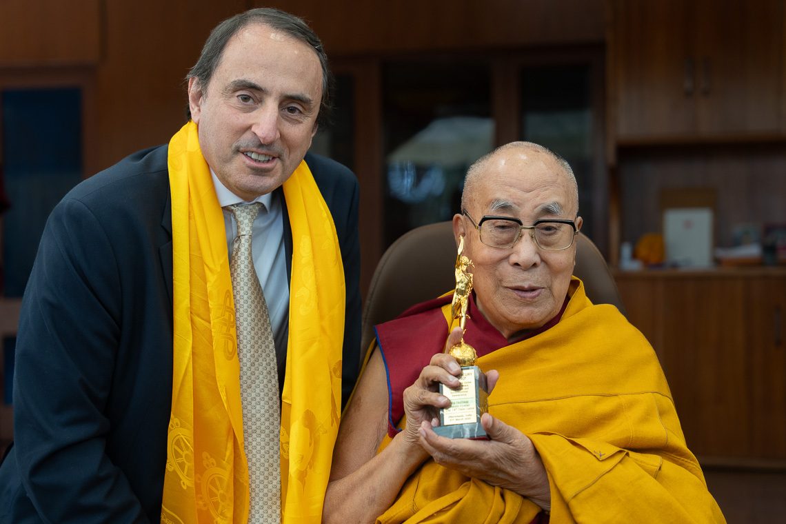 CTA_TibetdotNet's tweet photo. Marking 66 years in exile, His Holiness the 14th Dalai Lama was awarded the Gold Mercury Award 2025 at his residence in Dharamshala for his outstanding leadership in peace, compassion, and environmental stewardship. https://t.co/Eb5cuK1Ehi