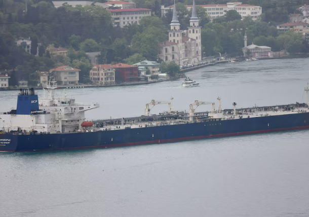 'Pissed off' at #Putin , #Trump  threatens tariffs on #Russian  oil if #Moscow  blocks #Ukraine deal
#Metagrave #BTC #ETH #Coinbase