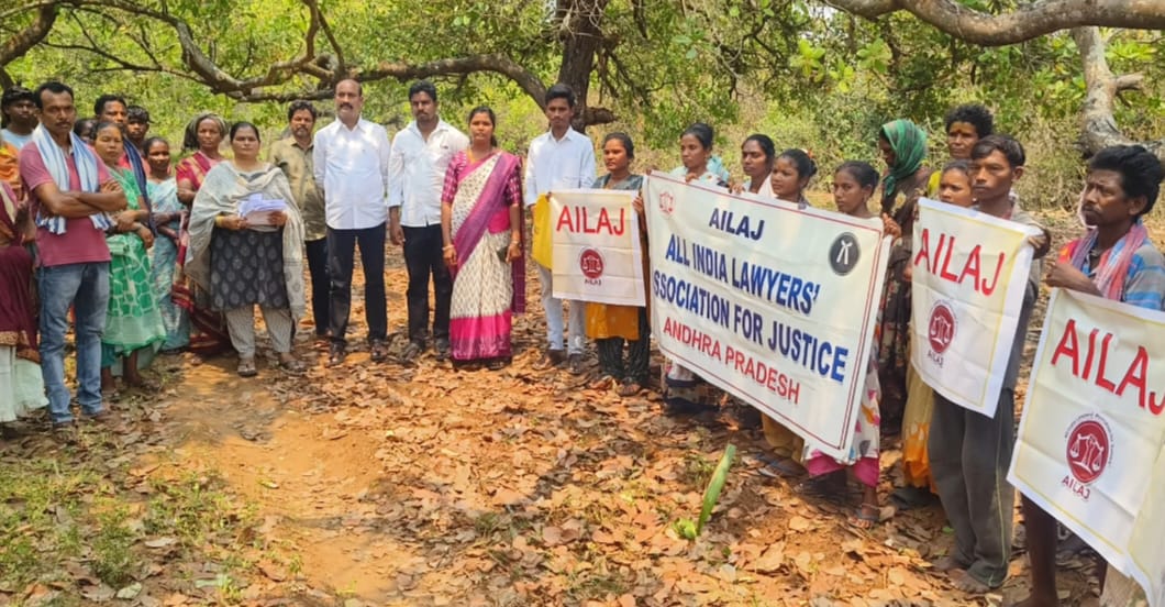 AilajHq's tweet image. 1/n AILAJ Andhra Pradesh Press release:

Take action against Golugonda Mandal Revenue Officers who are involved in abuse of power and corruption

 Based on a series of articles coming in the media on 29.3.25, representatives of AILAJ Fact Finding Committee visited old Mallampeta