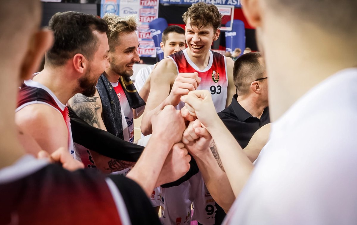 KK_Astoria's tweet photo. Dzień dobry #AstaFans! 🥰 #1lkosz https://t.co/RqkLU1laz5