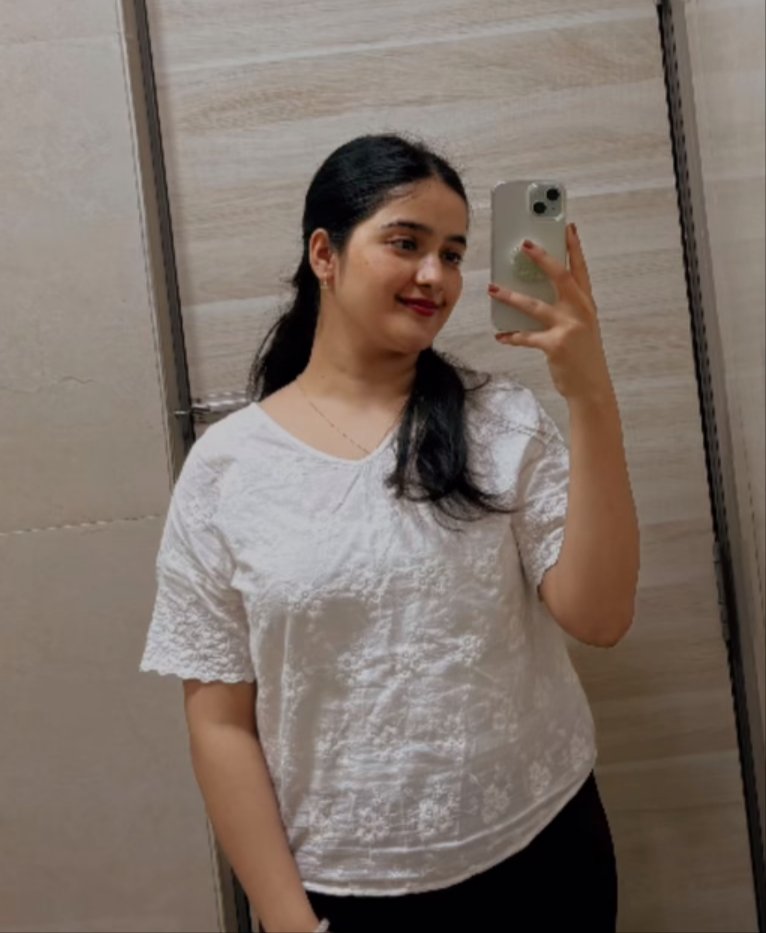 MBharti94768's tweet photo. ट्विटर पर कोई अच्छा दोस्त मिल सकता है क्या 
♥️🫣🙈🥰 https://t.co/zMFqqVS7wl