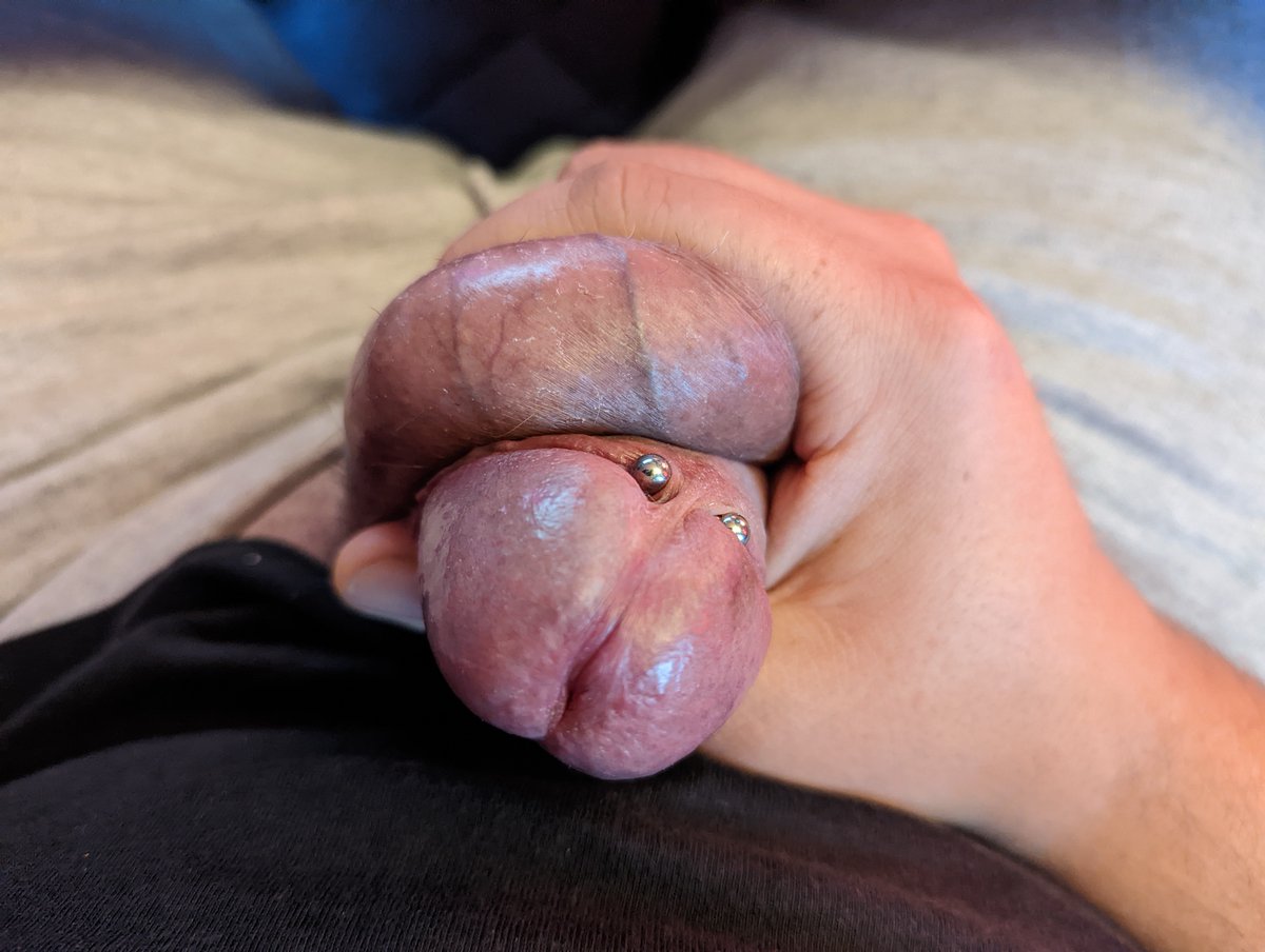 These balls deserve to be crushed 🔥

#cbt #bdsm