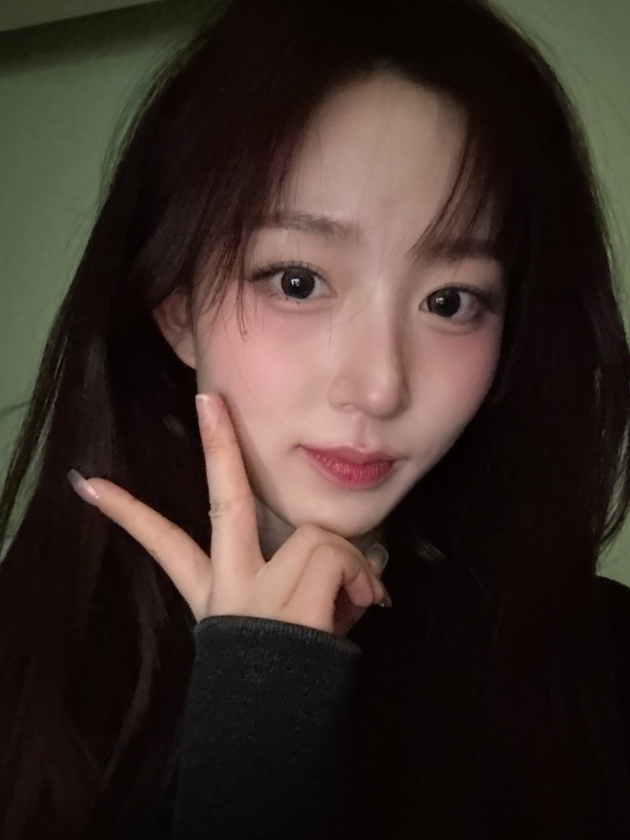 nmixxpics_'s tweet image. 250331 🐻🫧 (1/2)