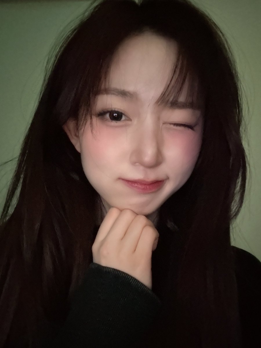 nmixxpics_'s tweet image. 250331 🐻🫧 (1/2)