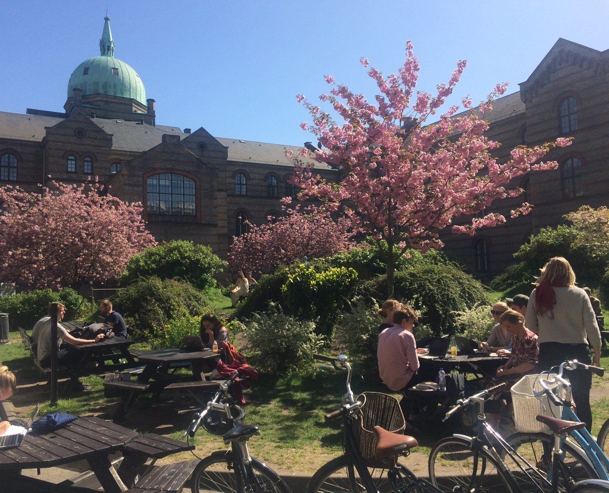 Wiebke Marie Junk (@wmjunk) on Twitter photo 🥁The LOBBYMETRY project is hiring:
1 PostDoc (3 years)
1 fully-funded PhD
Come to beautiful Copenhagen to research lobbying, informational quality and public policy formulation <a href="/PolsciCph/">Department of Political Science, UCPH</a> !
PostDoc: jobportal.ku.dk/videnskabelige…
PhD: employment.ku.dk/phd?show=163770
Pls spread the word!🚀 🥁The LOBBYMETRY project is hiring:
1 PostDoc (3 years)
1 fully-funded PhD
Come to beautiful Copenhagen to research lobbying, informational quality and public policy formulation <a href="/PolsciCph/">Department of Political Science, UCPH</a> !
PostDoc: jobportal.ku.dk/videnskabelige…
PhD: employment.ku.dk/phd?show=163770
Pls spread the word!🚀