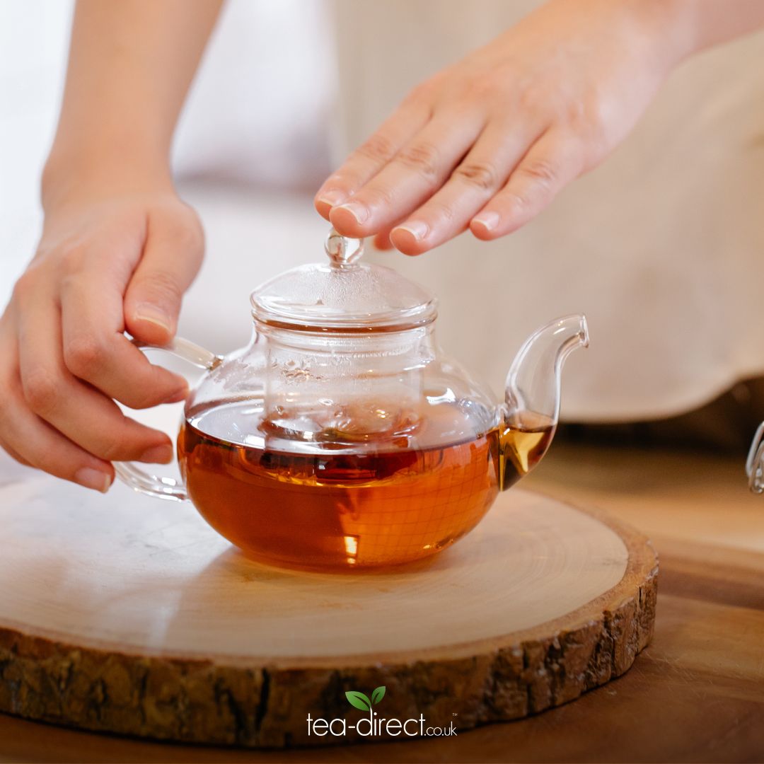 teadirectcouk's tweet photo. Grown in the lush valleys of Northern India, Assam tea is known for its rich, full-bodied taste with deep, malty notes. Whether enjoyed black or with milk, its strong character makes it a favourite for breakfast teas and blends worldwide. 🍂✨https://t.co/we2HioAYsg https://t.co/2pPDMgNkvt