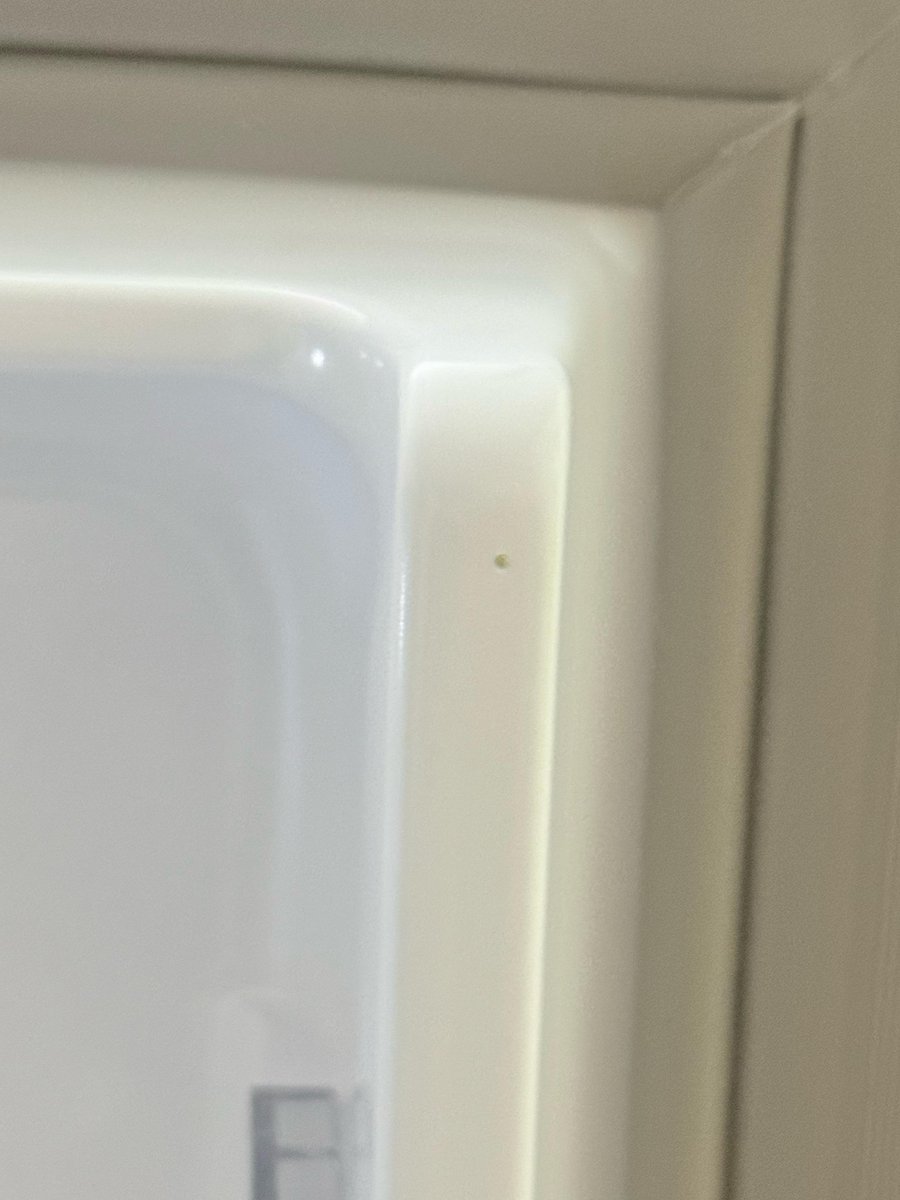 Prakarti2404's tweet photo. Dear @IFBAppliances, I'm disappointed with your service. Nearly two months ago, I received a scratched refrigerator labeled 2023, appearing old. Despite multiple follow-ups with your Area Service Manager and Customer Service team, my issue remains unresolved.
#CustomerServiceFail https://t.co/vyv6eajlXa