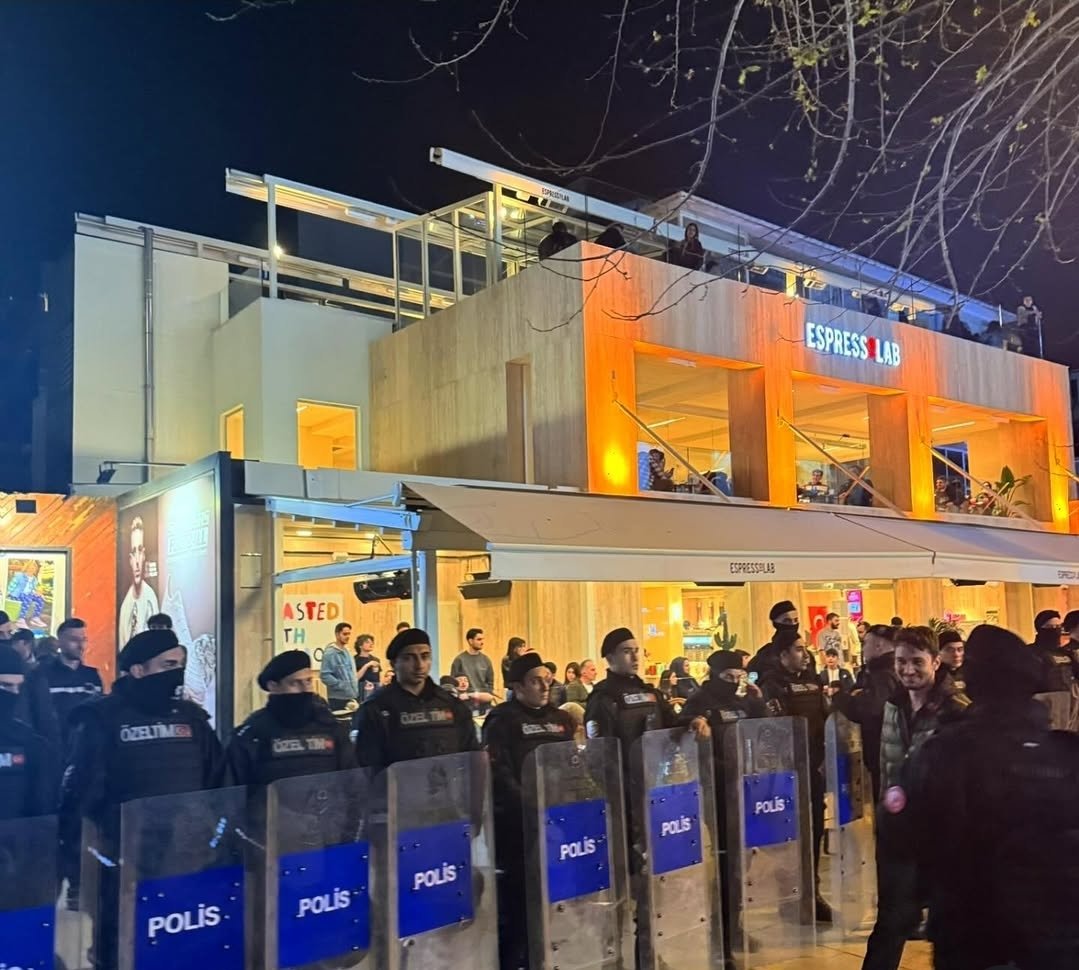 Yasasin mucadelelerin ortakligi.