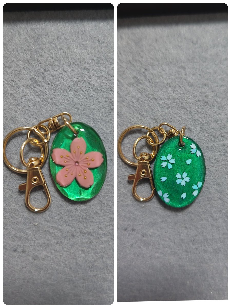 メタリックグリーンに色濃いめの桜✨
桜の抹茶ラテのような感じです🌸
裏面は抹茶をマイルドにする為のミルクを桜で🌸✨