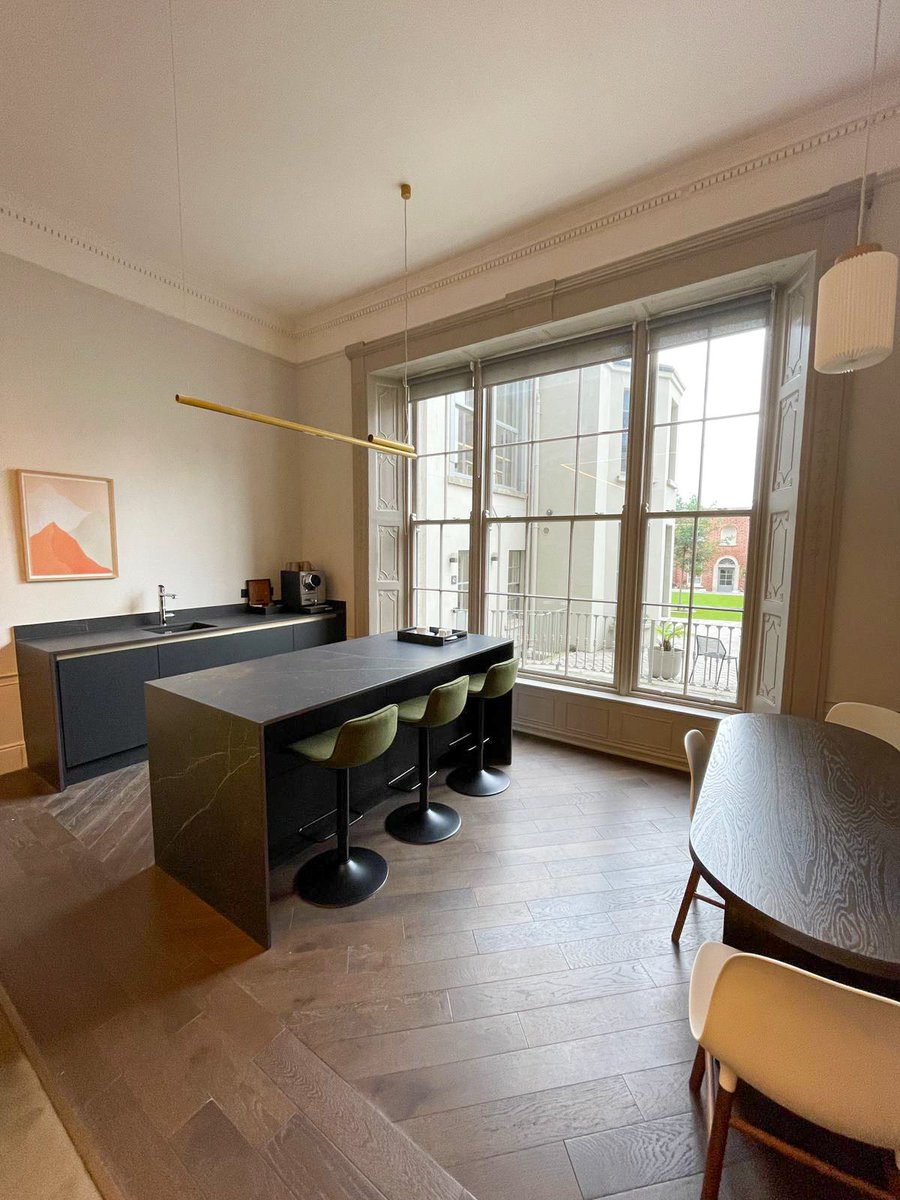 Dublin workspace tours 🍀

Green space in the city, loads of character, and even better office views.

Plenty of charm tucked into every corner 😍

If you’re considering a new office, get in touch with the LEVEL team 🕵