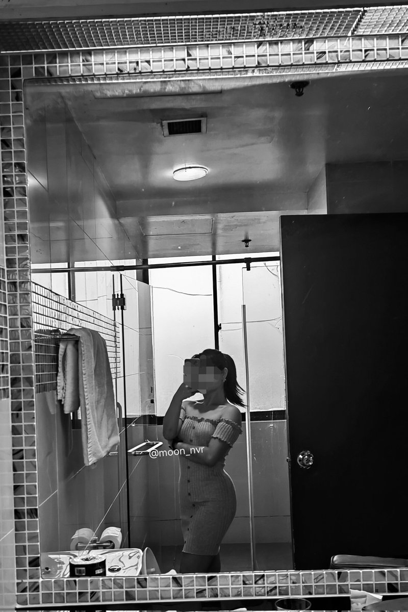 结束新加坡三日游～
在回吉隆坡的路上啦～

心情愉悦发个图～