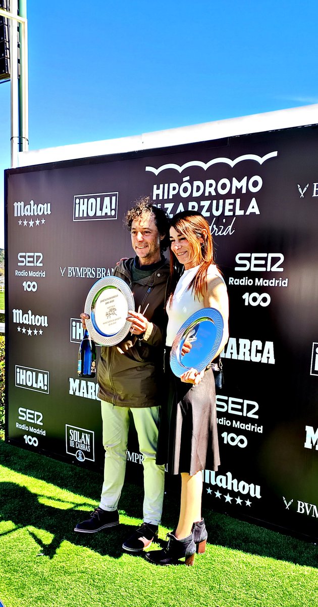Buenos días, good morning 🌞🌞🌞🌞🌞🌞
Homenaje de despedida de dos grandes jockeys. 
J.Luis Borrego y <a href="/Nieves07garcia/">nieves garcia</a>
❤️❤️❤️