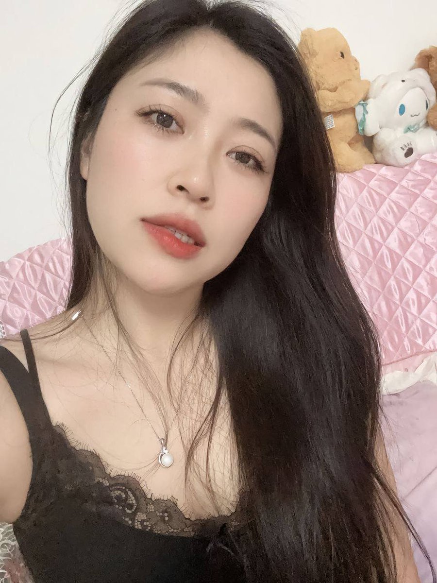 多余的关心像你双十一屯的避孕套 
没几把用😌 https://t.co/0vT0IOQqAG