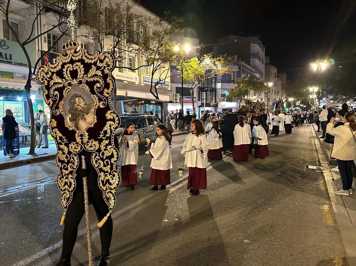 Hermandad del Yacente tweet media