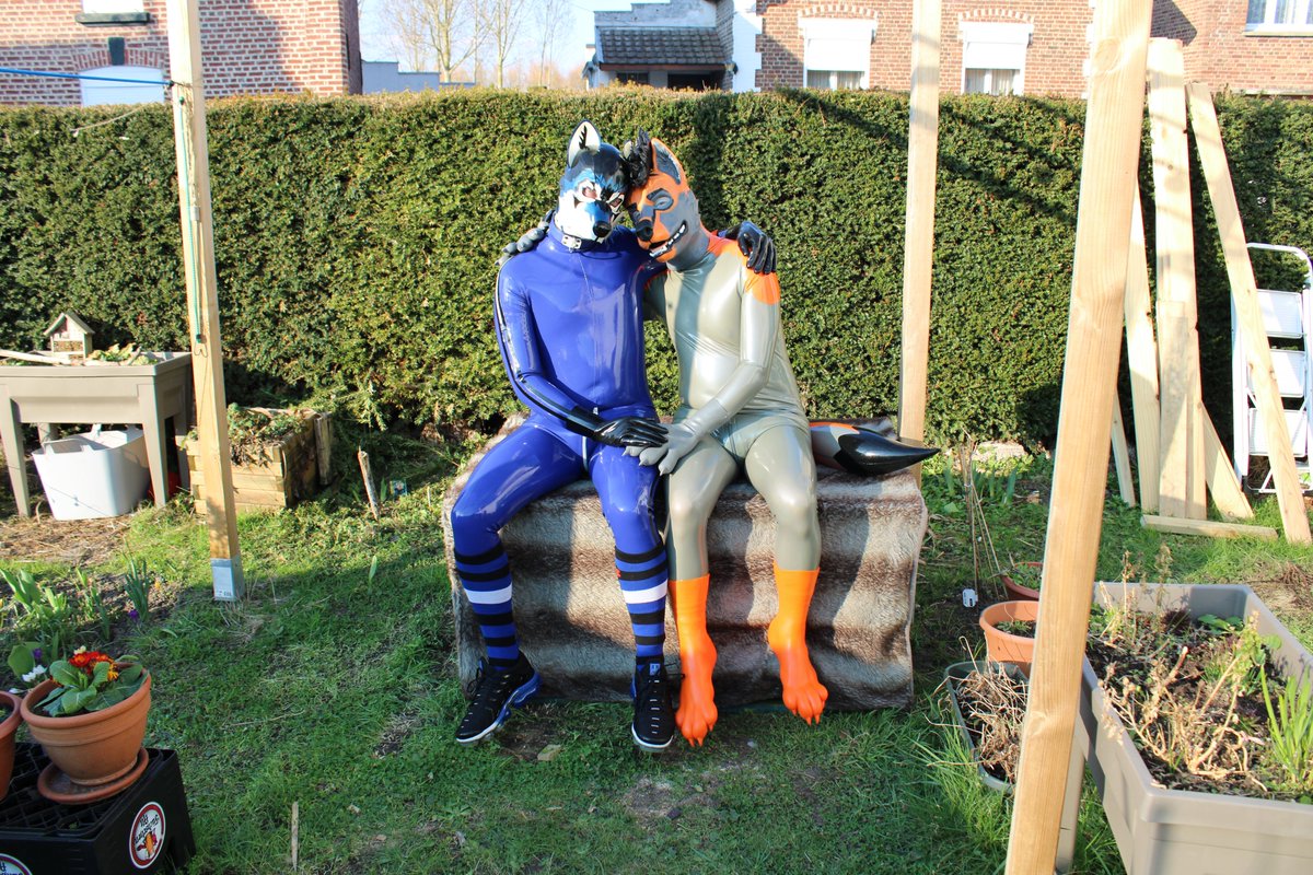 RubberWolfy (@wolfyrubber) on Twitter photo A little cuddle time with the squeaky good <a href="/Sarick_Graufang/">Sarick Graufang</a> boy under this beautiful spring sun :D
πΈ <a href="/TeaseFox/">Andrew RubberFox π Sinfur</a>
#rubberfur #latexfurs #puppyplay #kink #squeakymonday A little cuddle time with the squeaky good <a href="/Sarick_Graufang/">Sarick Graufang</a> boy under this beautiful spring sun :D
πΈ <a href="/TeaseFox/">Andrew RubberFox π Sinfur</a>
#rubberfur #latexfurs #puppyplay #kink #squeakymonday