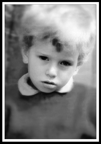 NERMIN ORUČ was badly wounded on 20 March 1993 in one of many #Serb mortar attacks. He was transferred to Mostar then Split for a further treatment but sadly he passed away on 31 March. In that same attack his mother Fehrija was injured.

Nermin was 7 years old.

#SniperAlley