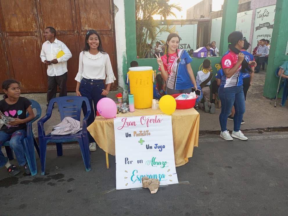 Distrito Oeste 1 de la AVOR impactó comunidades durante celebración del Día Mundial de la Juventud Adventista 

Nota completa aquí 👇🏾👇🏾👇🏾

adventistasvenezuela.org/Detalles-Notic…