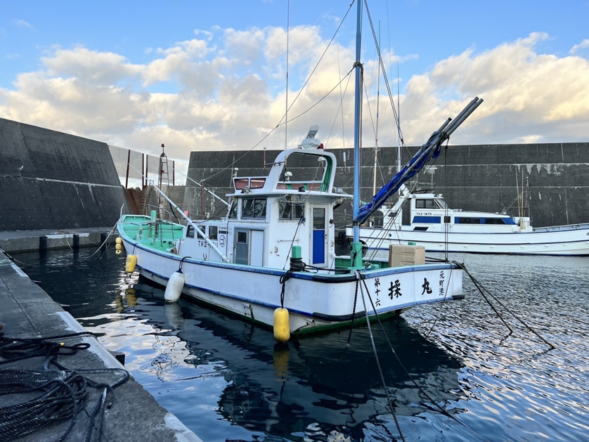 令和7年3月29日、午前4時30分頃、71歳男性が船で漁に出たまま