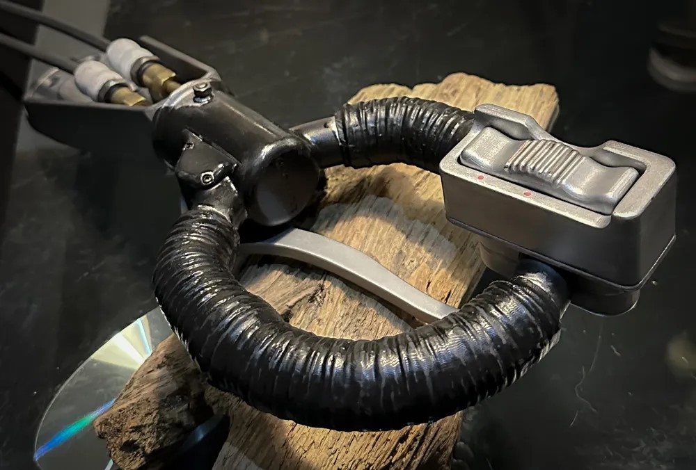 More eye candy for you folks!  The "Jon Stockwood" AuthentiKit Spitfire MkIX G2 flight stick.