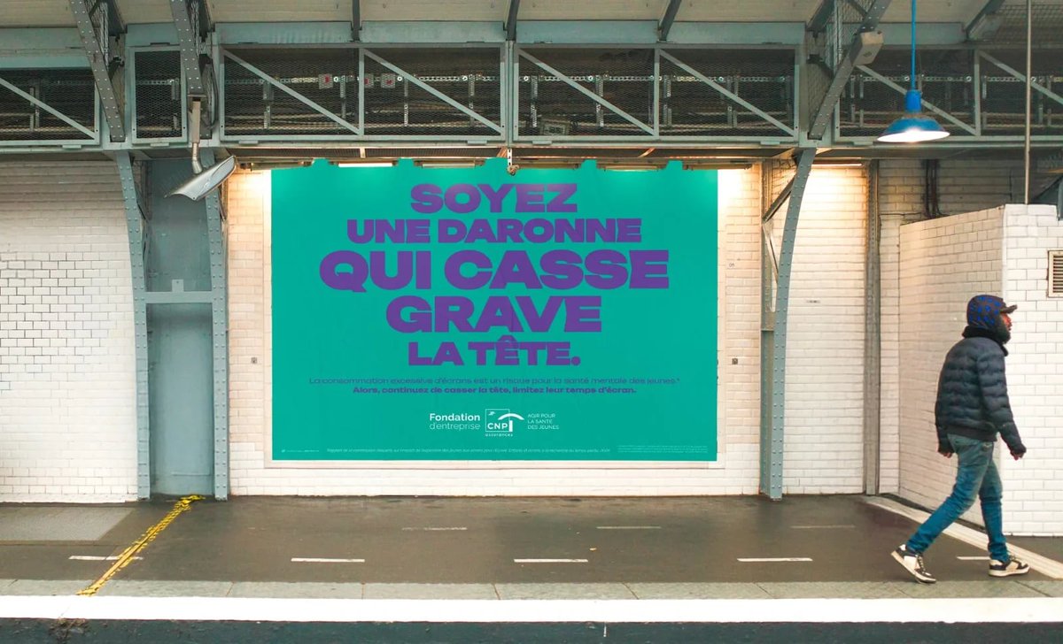 laReclame's tweet photo. La Fondation CNP Assurances lance une campagne de sensibilisation « Les Darons » pour alerter sur l’impact des écrans sur la santé des jeunes signée @thegoodcompany.
Pour en savoir plus, rendez-vous sur #ScanBook : https://t.co/hP0C4f3dtl https://t.co/9fsRhzGwuU