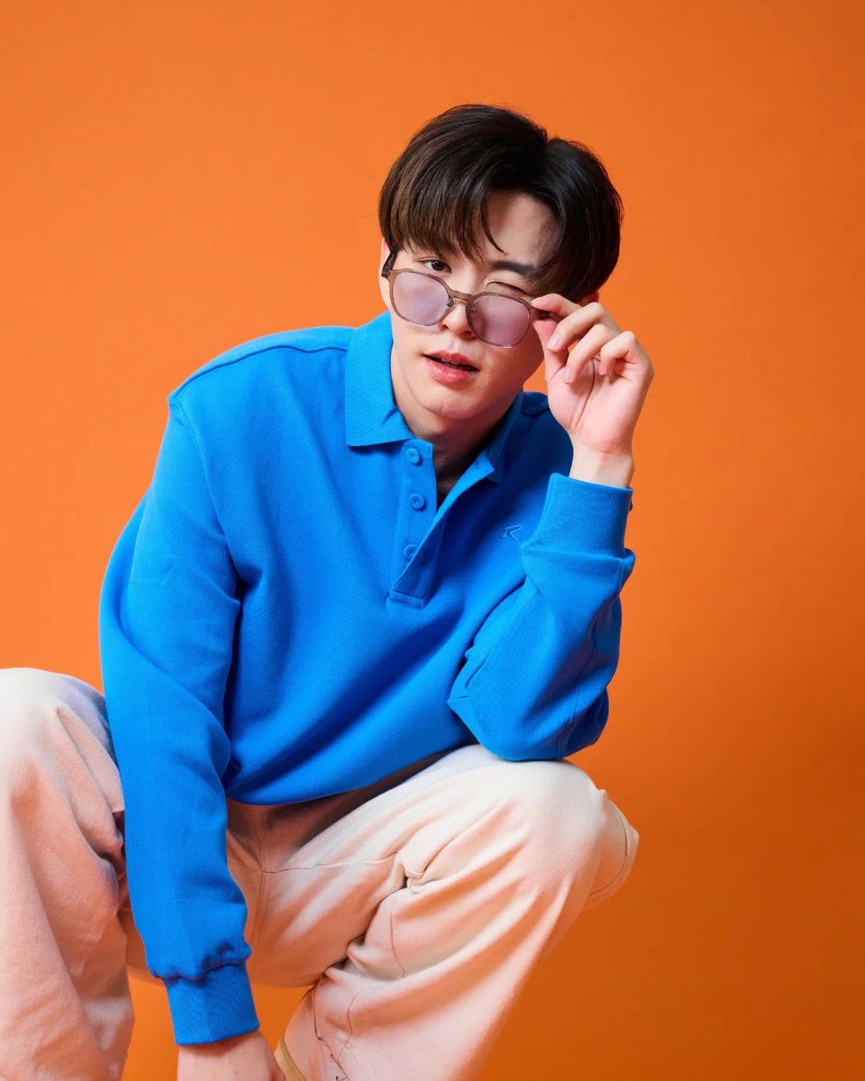 cherrychee's tweet photo. หนุ่มแว่นคนนี้เป็นของใครนะ 🧡💙🤓
Cr. https://t.co/ju98VhoufC
#Beyondorinary #glassiqbever
#GlazziqtoGlassiq #Glassiq
⋆✴︎˚。⋆ #Bbverpj @bbverpj ᯓᡣ𐭩 https://t.co/DZORc71wLO