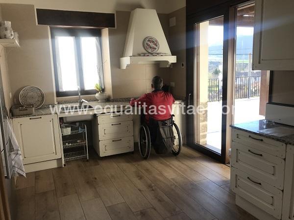 equalitasvitae/sillerosviajeros tweet media