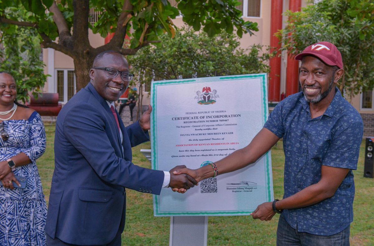 KenyaHC_Nigeria's tweet photo. 1/ On Sat., 29th March 2025, the High Commission hosted a family get-together for Kenyans living and working in Abuja &amp; its environs. A key highlight was the unveiling of the new leadership of Kenyans in Nigeria – Abuja (KINA). 
@ForeignOfficeKE 
@Diaspora_KE
#DiplomacyInAction https://t.co/6P7UlFs8Yk