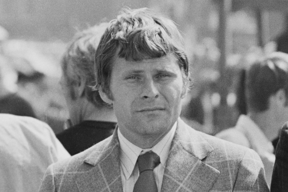 BondinColour's tweet image. Farewell to Bruce Glover who passed away recently and forever left his mark on Bond. This pic was taken while filming in Amsterdam. #jamesbond #bruceglover #diamondsareforever  #colourised