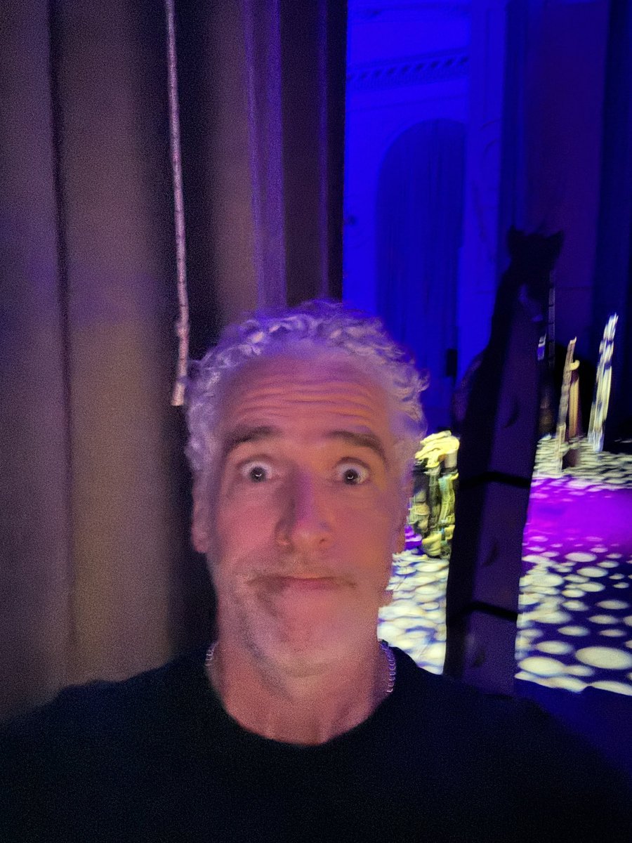 Gordon Buchanan tweet media