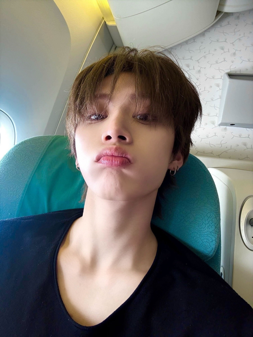 USE ' HEY / ✉️ ' - ENGLISH ONLY tweet media