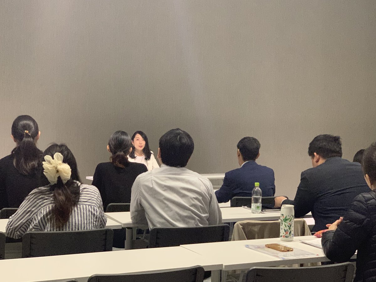 nextsensationjp's tweet photo. マナー講習なんかも承ります。
素敵な講師で有意義な講習でした！
みなさん、継続して習慣化してくださいませ。 https://t.co/aNJMN1aVnC