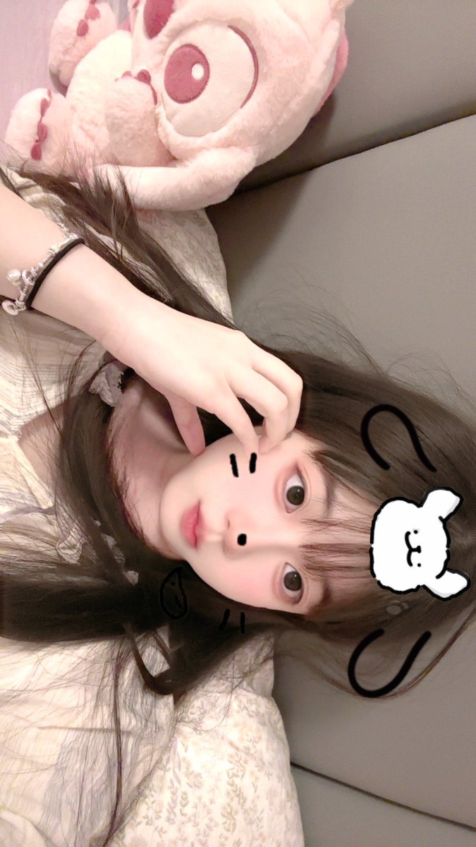 凉席的春天来了，做空达人，终于赢来了，熊市暴跌夜的狂欢，做空没有错，错的是时间，毕竟起起伏伏才是世间常态，没有什么东西是一直拉盘的，都是需要时间来转换。
在对的时间做着对的事情才能成功，不然就是他之前的结果，牛市做空，亏了几个亿，对抗大趋势是不可取的，顺势而为，简单高效。