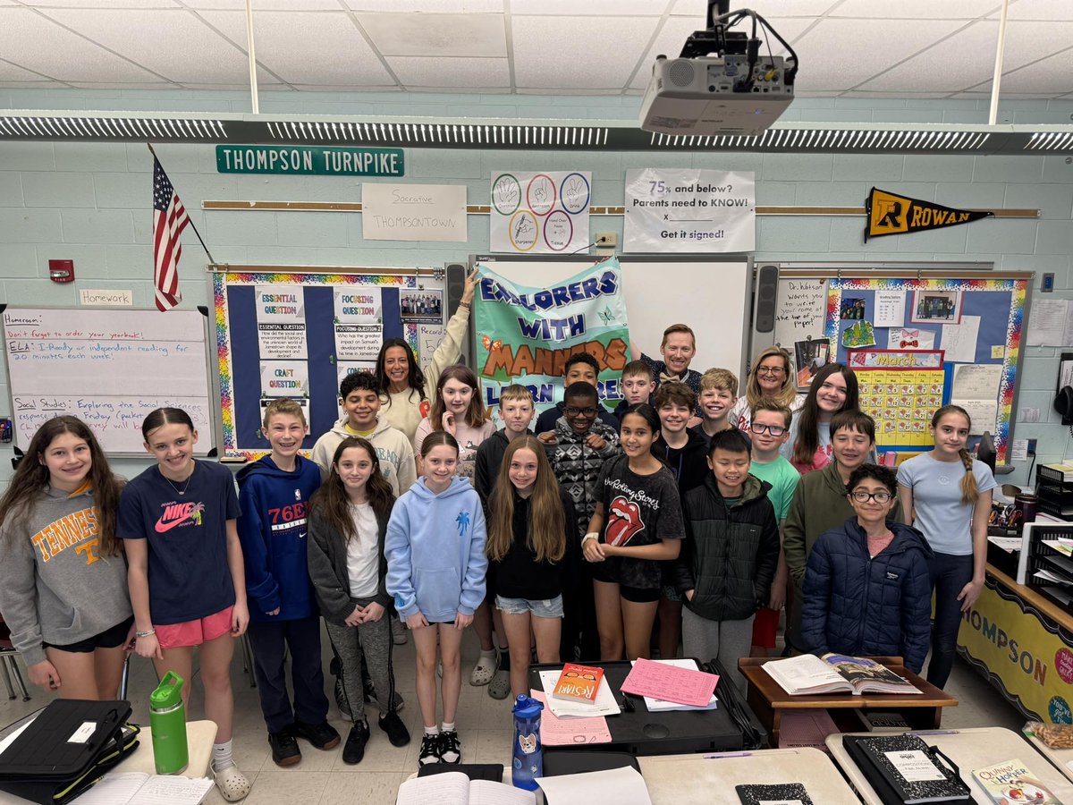 Congratulations to March’s Manner Banner winner, Mr. Thompson and Mrs. Iannone’s class!
#exploretodayleadtomorrow
