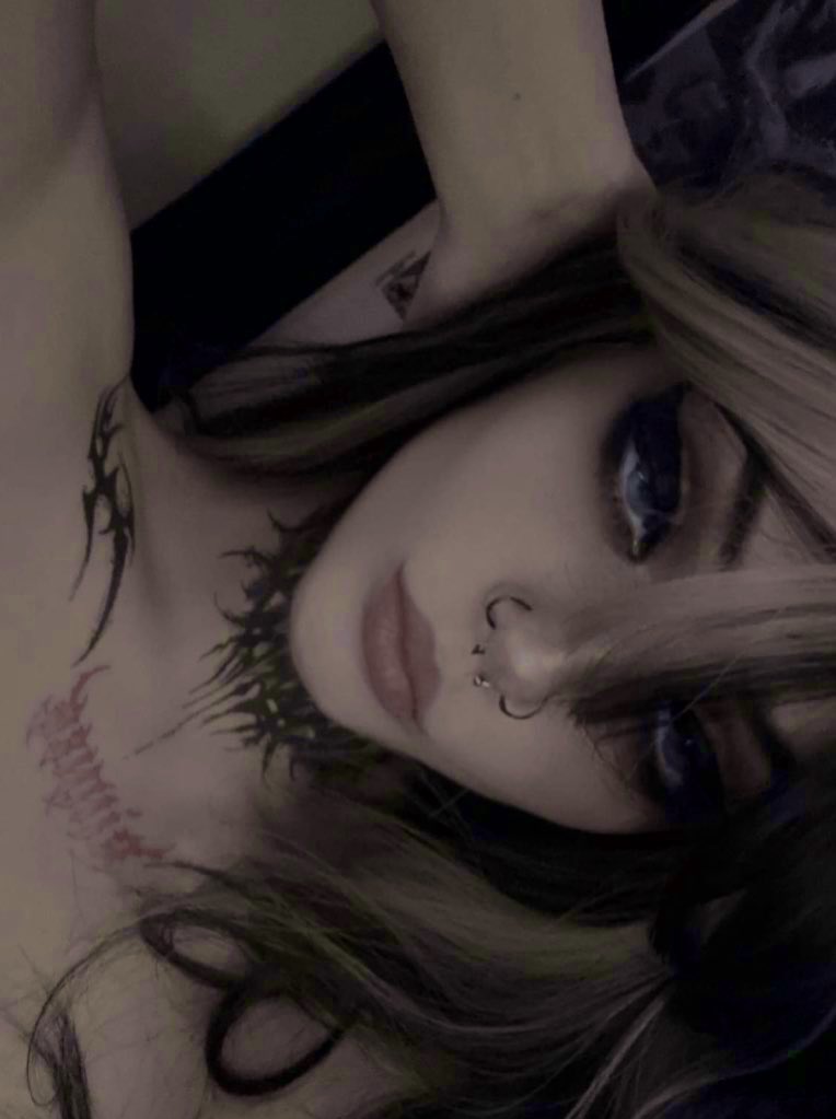 killxbunnyy's tweet image. 📌 New pin :3 ( Just updated photos ) 

𖤐  20  (  MDNI ) 
𖤐  Sub ~ Little ~ Bratty
𖤐  Extreme ~  Soft kinks  
𖤐  Metal head 
𖤐  Gamer 🎮
𖤐  Anime lover 
𖤐  Satanic witch 

&amp;lt;3 / ↻ to be mutuals 
#nsfw #nsfwtwt #nsfwacc
