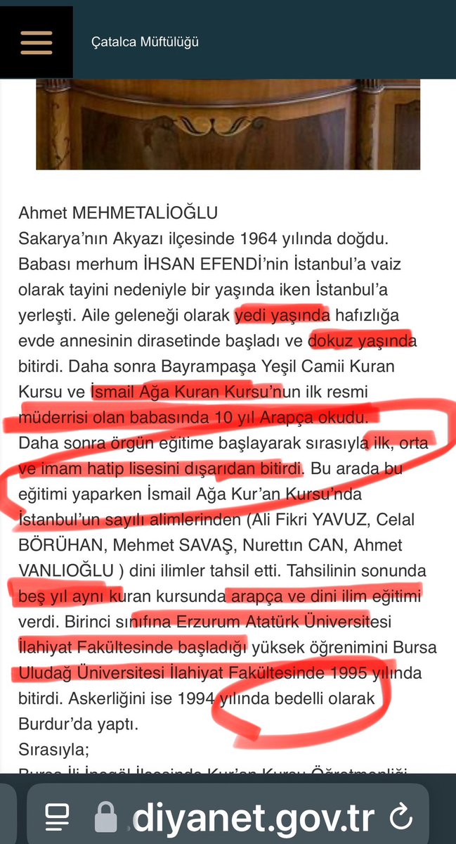 Bu nefret dilli, -BEDELLİ ASKERLİK- yapan Çatalca Müftüsü Ahmet Mehmetalioğlu, Annesinden hafızlık, İsmail Ağa’daki babasından 10yıl Arapça dersi almış. Okula fiziki olarak gitmemiş! 
Ne hikmetse (12 yıllık) ilk orta V imam hatip lisesini DIŞARIDAN şak diye bitirmiş! 
Profil bu!