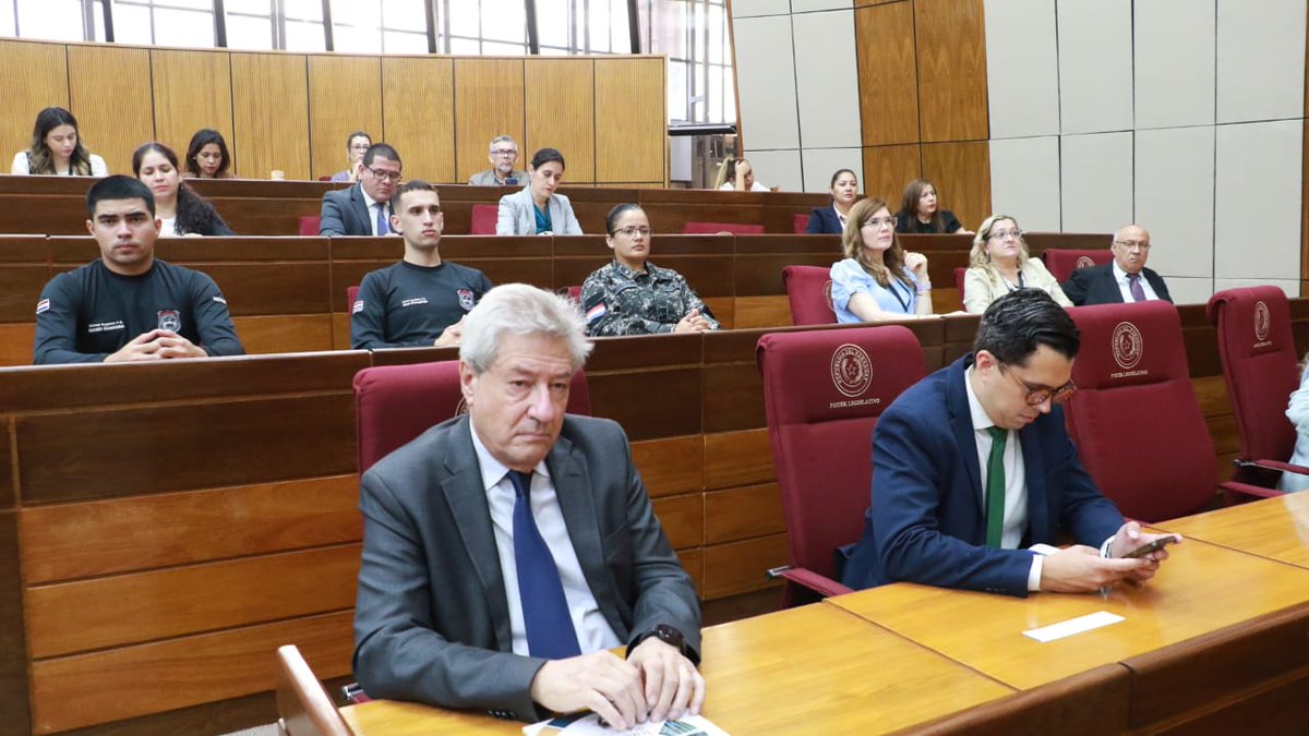 SenadoPy (@senadorespy) on Twitter photo El equipo técnico de la Comisión de Derechos Humanos <a href="/DDHHSenadoPy/">Comisión de Derechos Humanos Cámara de SenadoresPy</a>, que preside el senador Mario Varela <a href="/MarioSenadorPY/">Mario Varela Cardozo</a>, encabeza la Presentación del Informe Anual de Gestión del Mecanismo Nacional de Prevención de la Tortura (MNP)
📍Sala de sesiones del Congreso Nacional El equipo técnico de la Comisión de Derechos Humanos <a href="/DDHHSenadoPy/">Comisión de Derechos Humanos Cámara de SenadoresPy</a>, que preside el senador Mario Varela <a href="/MarioSenadorPY/">Mario Varela Cardozo</a>, encabeza la Presentación del Informe Anual de Gestión del Mecanismo Nacional de Prevención de la Tortura (MNP)
📍Sala de sesiones del Congreso Nacional
