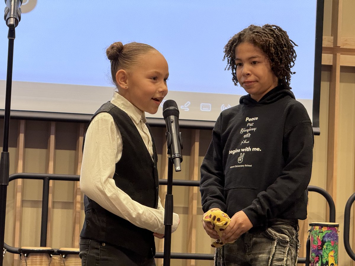 #Adams Elementary held their school’s talent show at Pearl Arts last week. Students, families &amp; friends enjoyed the acts that included singing, dancing, comedy, instrumental performances &amp; even a ventriloquist. #ThankYou to Grammy-nominated  <a href="/SaulPaul/">SaulPaul</a> for closing the show.
