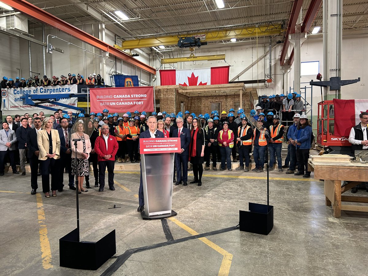 CBCOlivia's tweet image. Liberal Leader Mark Carney announces a $35B plan to build almost 500,000 new homes a year.