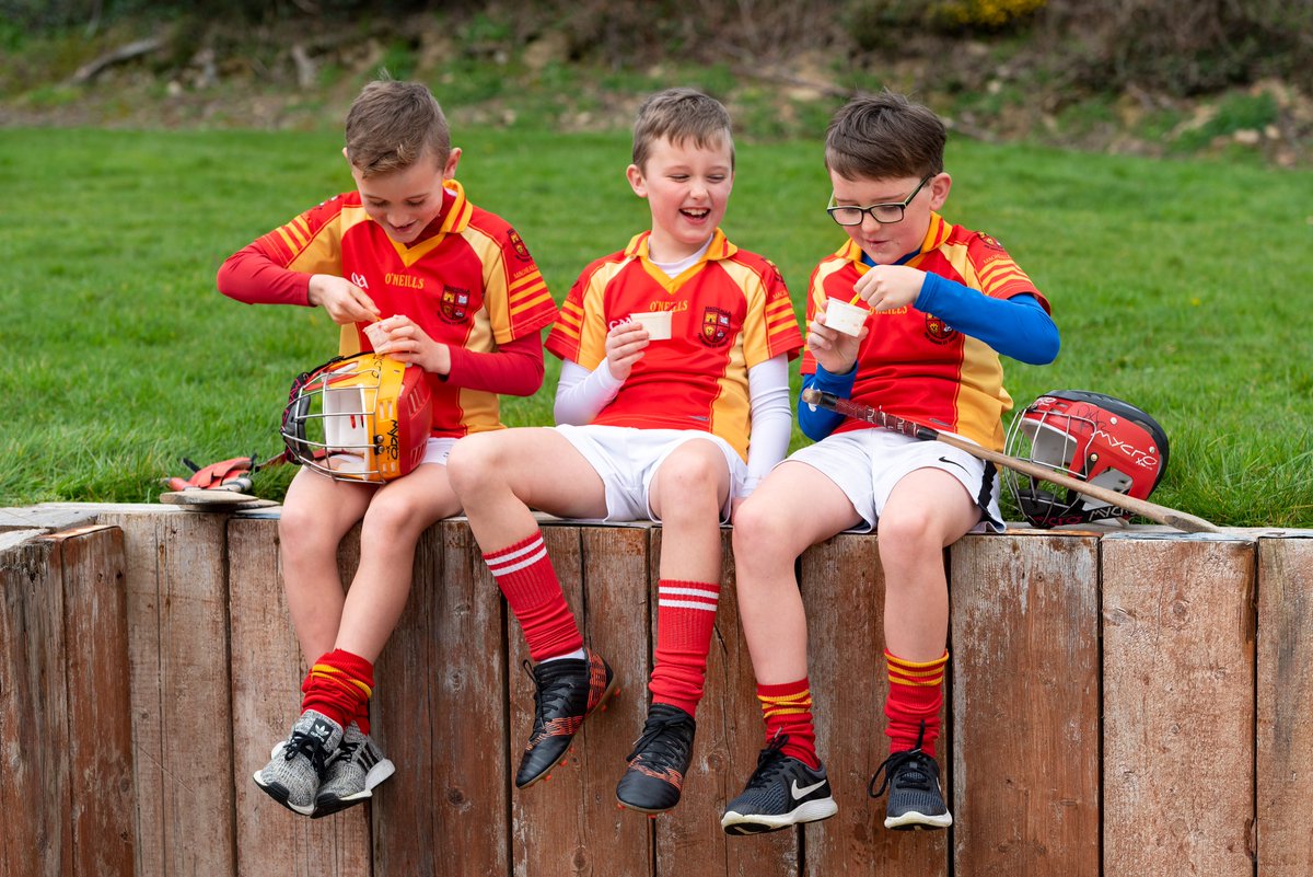 GlenilenFarm's tweet photo. Hurls in hand and kids yoghurt pots in the other!

Glenilen Farm is here to fuel the fun and power the play 🤾‍♂️

#GlenilenFarm #PlayHard #SnackHard #KidsYoghurtPouches #YoghurtHappiness #HealthySnack #MessFreeSnacks https://t.co/DCZGOK7eq4
