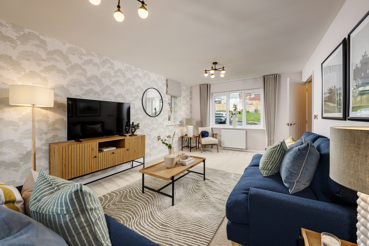 We’re pleased to announce the successful launch of Phase 2 at High Moor View, Winkleigh. Our new 4 bedroom show home, The Lynton, welcomed strong interest and we secured our first reservation at the development!