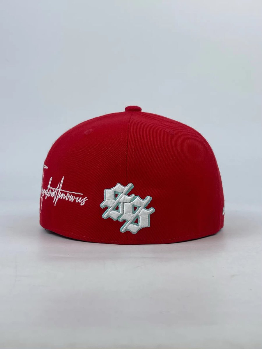 strangerstdku's tweet image. STRANGERS S LOGO FITTED CAP

COLOR : RED