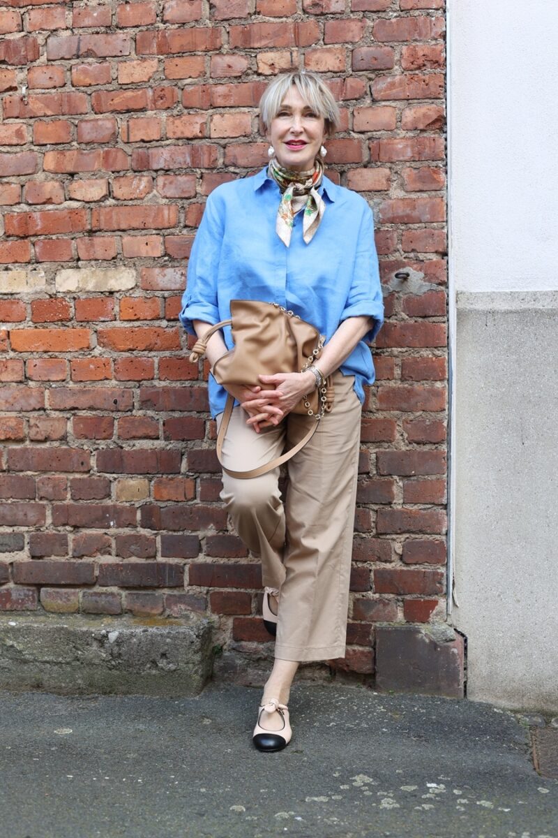 GlamorFlow's tweet image. It’s not just a haircut—it’s a whole new vibe. Sometimes a small change can shift everything. Feeling refreshed, inside and out. #haircut #newlook #freshvibes #transformation #selfcare #confidenceboost #stylechange #feelgood #wellbeing #hairgoals