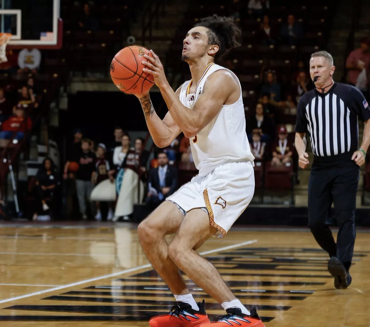 Winthrop freshman Paul Jones III has entered the transfer portal. 

The 6’4” guard appeared in 34 games, averaging 7.6 points, and 3.0 rebounds per game. 

Jones was named a Big South All-Freshman.