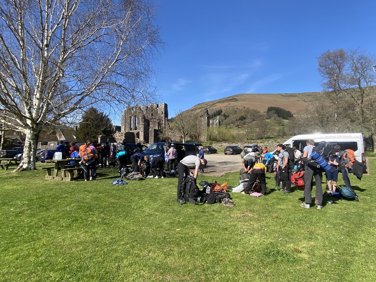 #GoldDofE Practice #Expedition completed. Teams departed #Llanthony